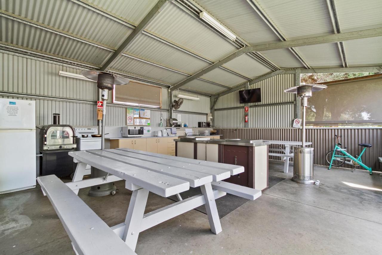 Traralgon Lifestyle Village ภายนอก รูปภาพ